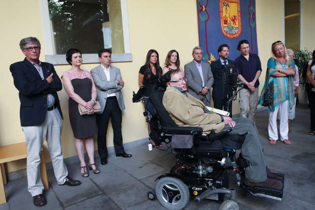 Stephen Hawking stirbt im Alter von 76 Jahren