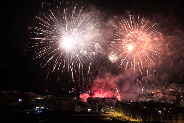 „Noche de fuegos“ mit gewaltigem Feuerwerk am Mittwoch in Alcalá