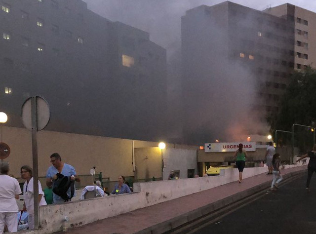 Evakuierungen wegen Brand im Uni-Krankenhaus Nuestra Señora de la Candelaria