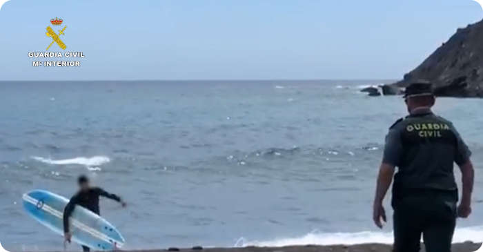Surfer an der Playa von Pozo Negro